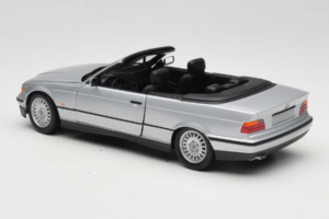 BMW 3 Series E36 Kabriolets Sudrabs UT Models 1:18 BMW008 Metāls — attēls 7 no 8