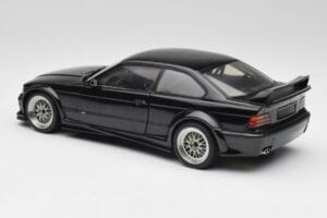 BMW E36 M3 GTR Street Cosmos Melns UT Models 1:18 20481 Metāls — attēls 6 no 8