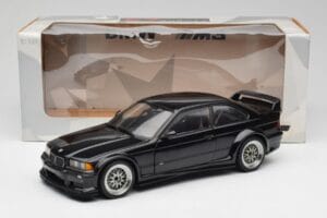 BMW E36 M3 GTR Street Cosmos Melns UT Models 1:18 20481 Metāls — attēls 8 no 8