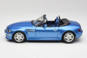 BMW Z3 E36 M Roadster Estoril Blue Bburago 1:18 3349-M1 Metāls — attēls 4 no 8