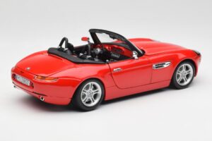 BMW Z8 E52 Roadster Spilgti Sarkans Bburago 1:18 12032 Metāls — attēls 3 no 8
