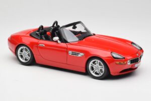 BMW Z8 E52 Roadster Spilgti Sarkans Bburago 1:18 12032 Metāls — attēls 6 no 8