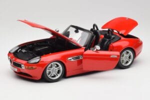 BMW Z8 E52 Sarkans Bburago 1:18 Z8001 Metāls — attēls 2 no 8