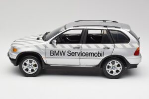 BMW X5 E53 3.0d Service Mobil Kyosho 1:18 80430305646 Metāls — attēls 4 no 8