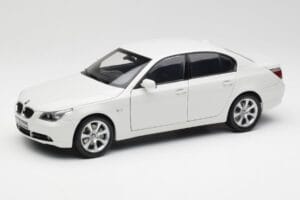 BMW E60 545i Alpine Balts Kyosho 1:18 08591W Metāls