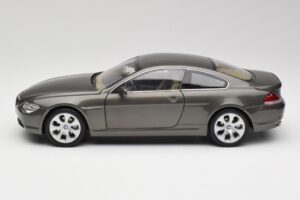 BMW 6 E63 Coupe Gaiši Bronzs Kyosho 1:18 80430153283 Metāls — attēls 4 no 8