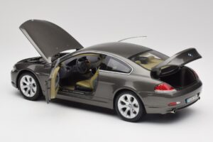 BMW 6 E63 Coupe Gaiši Bronzs Kyosho 1:18 80430153283 Metāls — attēls 5 no 8