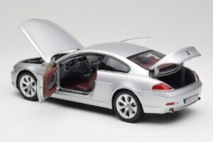 BMW 645Ci E63 Sudrabs Kyosho 1:18 80430153285 Metāls — attēls 5 no 8