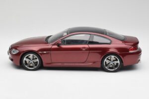 BMW M6 E63 Sarkans Kyosho 1:18 80430398134 Metāls — attēls 4 no 8
