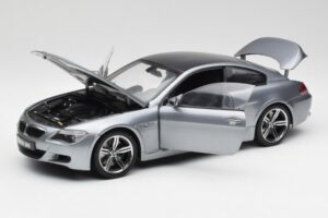 BMW M6 E63 Silver Pelēks Kyosho 1:18 08703GR Metāls — attēls 2 no 8