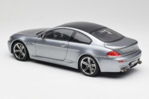 BMW M6 E63 Silver Pelēks Kyosho 1:18 08703GR Metāls — attēls 7 no 8