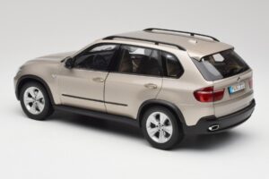 BMW X5 E70 4.8i Platinum Bronza Metaliks Kyosho 1:18 80430413413 Metāls — attēls 7 no 8
