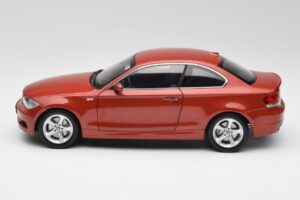 BMW 1 E82 Coupe Oranžs Kyosho 1:18 80430427064 Metāls — attēls 4 no 8