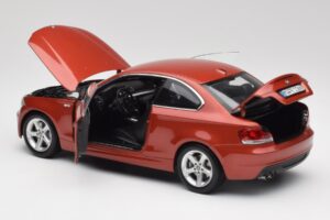 BMW 1 E82 Coupe Oranžs Kyosho 1:18 80430427064 Metāls — attēls 5 no 8