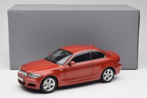 BMW 1 E82 Coupe Oranžs Kyosho 1:18 80430427064 Metāls — attēls 8 no 8