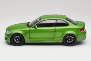 BMW 1. sērija E82 Coupe Taiga Green Metallic Minichamps 1:18 110020024 Metāls — attēls 4 no 8