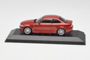BMW 1M E82 Oranžs Minichamps 1:43 413020023 Metāls