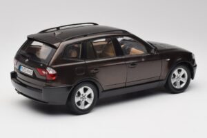 BMW X3 E83 3.0d Tumši Brūns Metaliks Kyosho 1:18 80430300736 Metāls — attēls 3 no 8