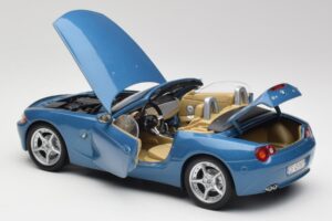 BMW Z4 E85 Maldives Blue Bburago 1:18 34046BLUE Metāls — attēls 5 no 8