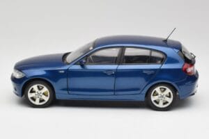 BMW 1 E87 Sydney Zils Kyosho 1:18 80430308600 Metāls — attēls 4 no 8