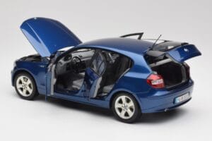 BMW 1 E87 Sydney Zils Kyosho 1:18 80430308600 Metāls — attēls 5 no 8
