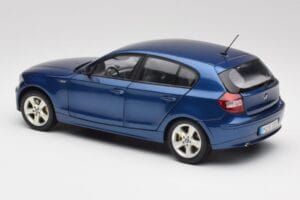 BMW 1 E87 Sydney Zils Kyosho 1:18 80430308600 Metāls — attēls 7 no 8