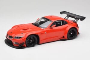 BMW Z4 E89 GT3 Sarkans Minichamps 1:18 151122300 Metāls