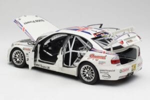 BMW E90 320si #1 A. Priaulx WTCC Champion 2006 Kyosho 1:18 80430429067 Metāls — attēls 5 no 8