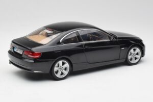 BMW 3 E92 Coupe Melns Kyosho 1:18 80430407222 Metāls — attēls 3 no 8