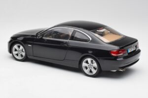 BMW 3 E92 Coupe Melns Kyosho 1:18 80430407222 Metāls — attēls 7 no 8