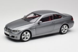 BMW 330i E92 Coupe Pelēks Metaliks Kyosho 1:18 80430407220 Metāls