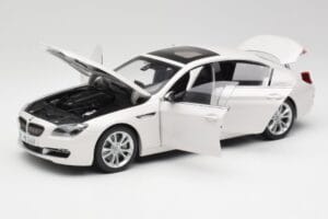 BMW 6 F06 Gran Coupe Mineral Balts Paragon 1:18 80432218741 Metāls — attēls 2 no 8