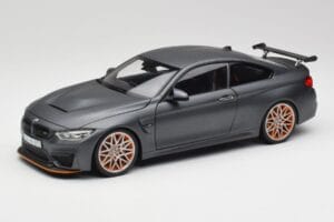BMW M4 F82 GTS Frozen Pelēks Minichamps 1:18 80432411555 Metāls