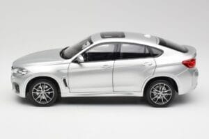 BMW X6 M F86 Sudrabs Norev 1:18 183200 Metāls — attēls 4 no 8