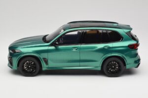 BMW X5 M G05 Competition Isle of Man Green GT Spirit 1:18 GT490 Sveķi — attēls 3 no 6
