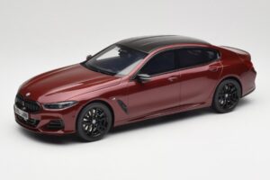 BMW M850i G15 M Performance Melbourne Red Metallic GT Spirit 1:18 GT493 Sveķi
