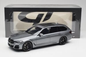 BMW G61 530e M Sport Touring Mineral Pelēks GT Spirit 1:18 GT485 Sveķi — attēls 6 no 6