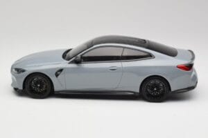 BMW M4 G82 Brooklyn Pelēks Minichamps 1:18 155020124 Metāls — attēls 3 no 6