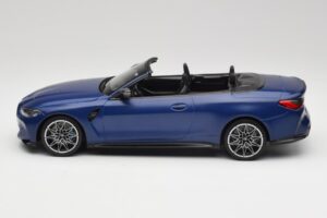 BMW M4 G82 Kabriolets Frozen Portimao Blue Minichamps 1:18 155021030 Metāls — attēls 3 no 6