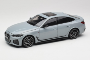 BMW i4 G26 Grey Metallic Minichamps 1:18 110023010 Metāls