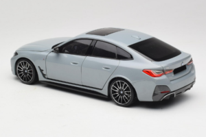 BMW i4 G26 Grey Metallic Minichamps 1:18 110023010 Metāls — attēls 7 no 8