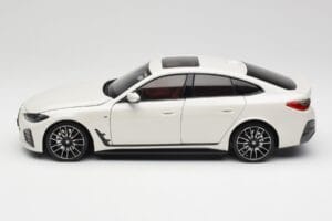BMW i4 M50 G26 Alpine White Minichamps 1:18 110023011 Metāls — attēls 4 no 8