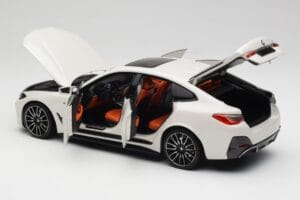 BMW i4 M50 G26 Alpine White Minichamps 1:18 110023011 Metāls — attēls 5 no 8