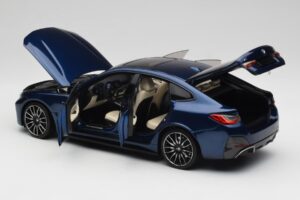 BMW i4 M50 G26 Portimao Blue Minichamps 1:18 110023012 Metāls — attēls 5 no 8