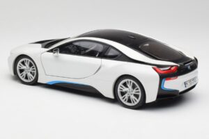 BMW i8 Crystal Balts Paragon 1:18 80432336841 Metāls — attēls 7 no 8