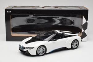 BMW i8 Roadster I15 Balts Metaliks Minichamps 1:18 155027031 Metāls — attēls 6 no 6
