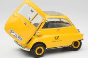 BMW Isetta 250 Deutsche Bundespost Revell 1:18 925 Metāls — attēls 2 no 8