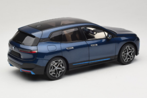 BMW iX Blue Metallic Minichamps 1:18 110023100 Metāls — attēls 3 no 8