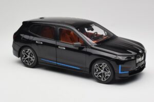 BMW iX Sapphire Black Minichamps 1:18 110023101 Metāls — attēls 6 no 8