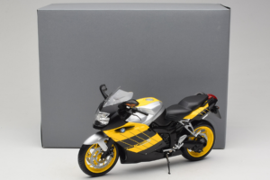 BMW K1200S Dzeltens Melns Minichamps 1:10 80430309224 Metāls — attēls 8 no 8